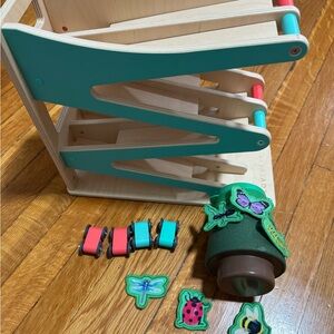 Lovevery race and chase ramp + fuzzy bug shrub